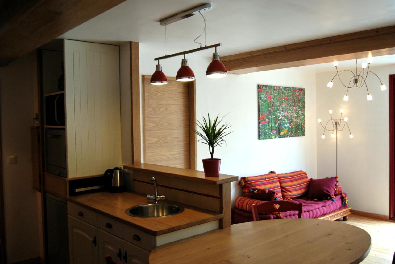 Le Clos Des Tilleuls D Day Home, Chambres D'Hotes, Suite Avec Sauna Privatif, Suite Avec Balneotherapie Privative, En Supplement Option Spa Bain A Remous La Vendelee Экстерьер фото