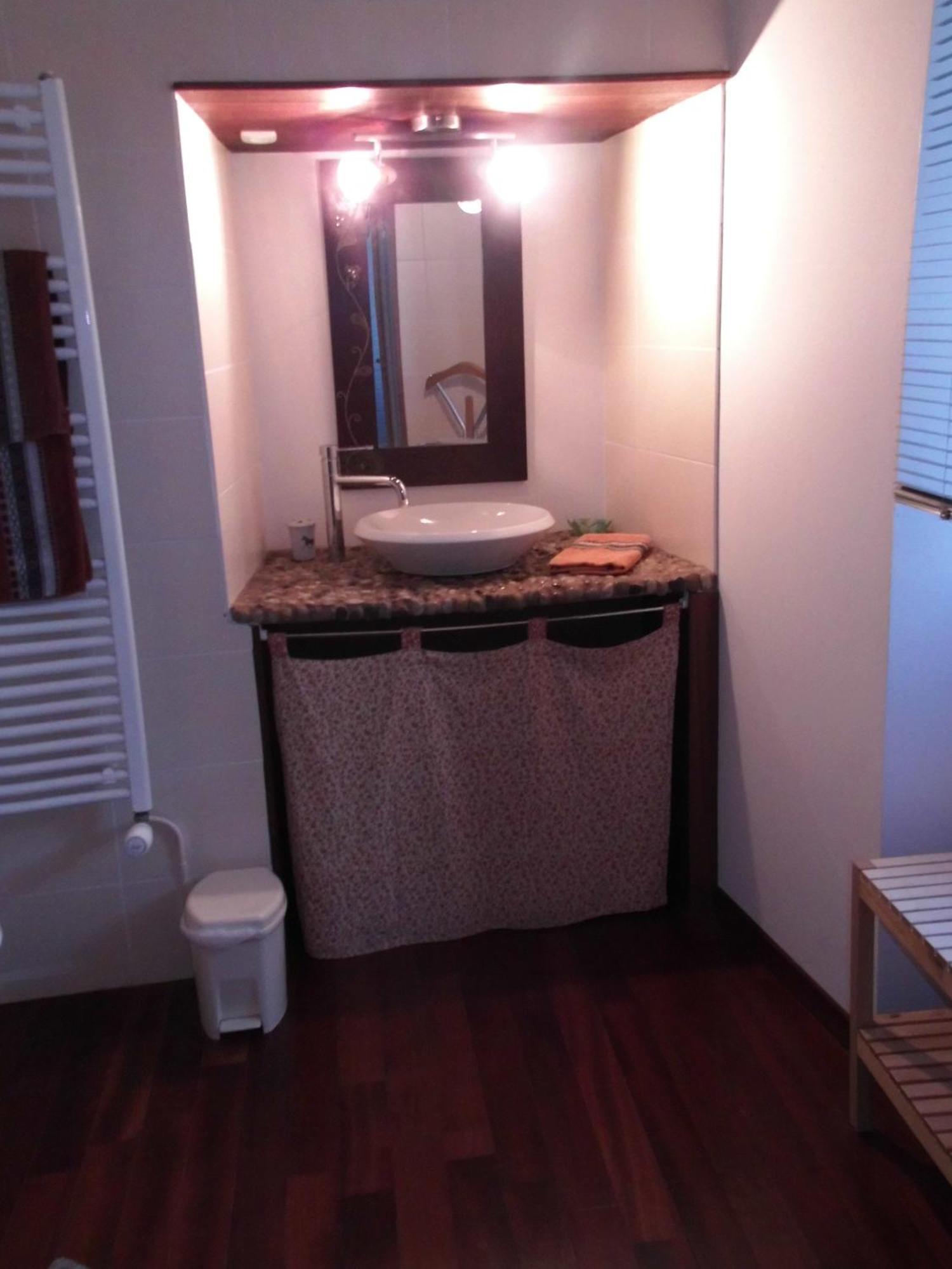 Le Clos Des Tilleuls D Day Home, Chambres D'Hotes, Suite Avec Sauna Privatif, Suite Avec Balneotherapie Privative, En Supplement Option Spa Bain A Remous La Vendelee Номер фото