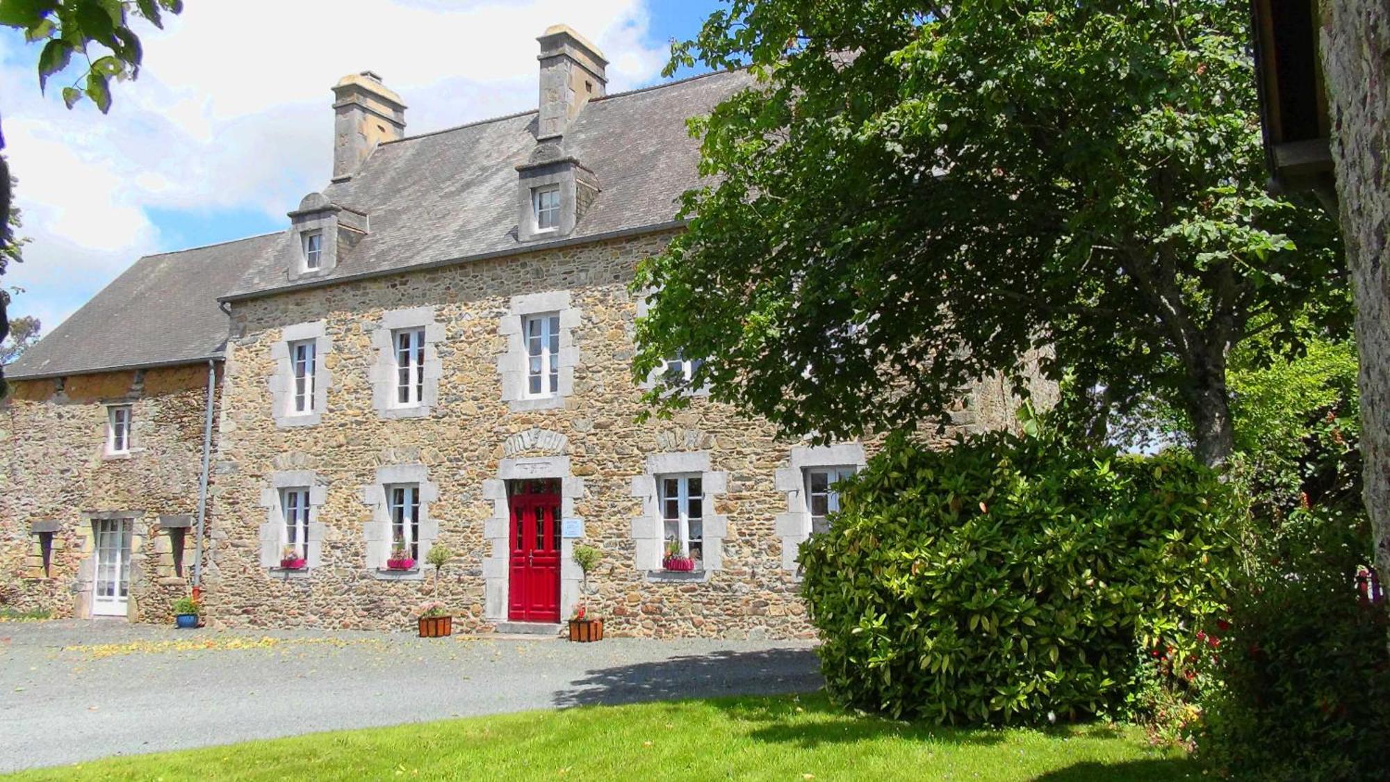 Le Clos Des Tilleuls D Day Home, Chambres D'Hotes, Suite Avec Sauna Privatif, Suite Avec Balneotherapie Privative, En Supplement Option Spa Bain A Remous La Vendelee Экстерьер фото